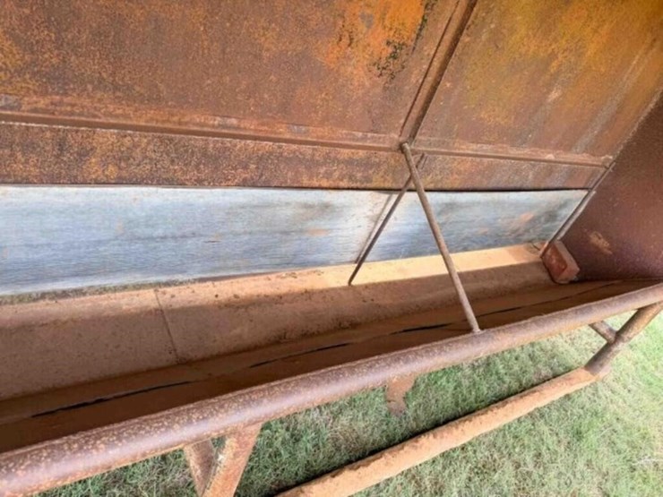 12’x7’-steel-self-feeder-image-8