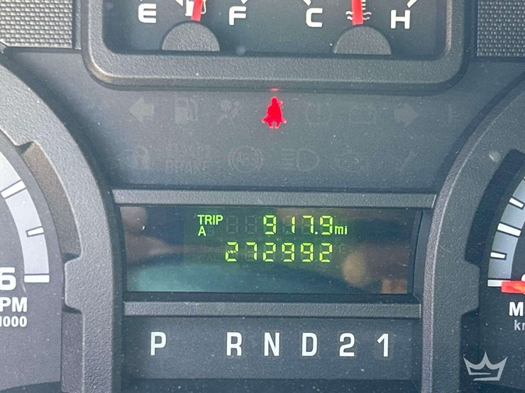 2011-ford-e250-image-6