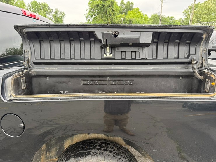 2019-dodge-1500-image-19