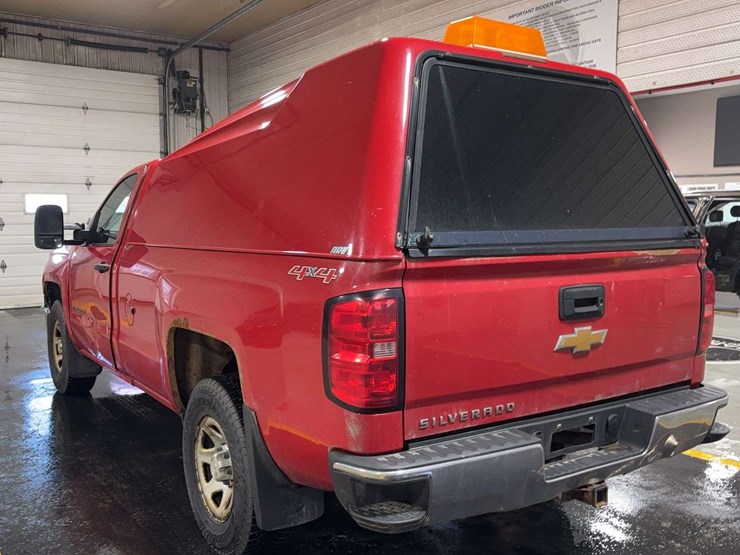 2015-chevrolet-silverado-1500-image-3