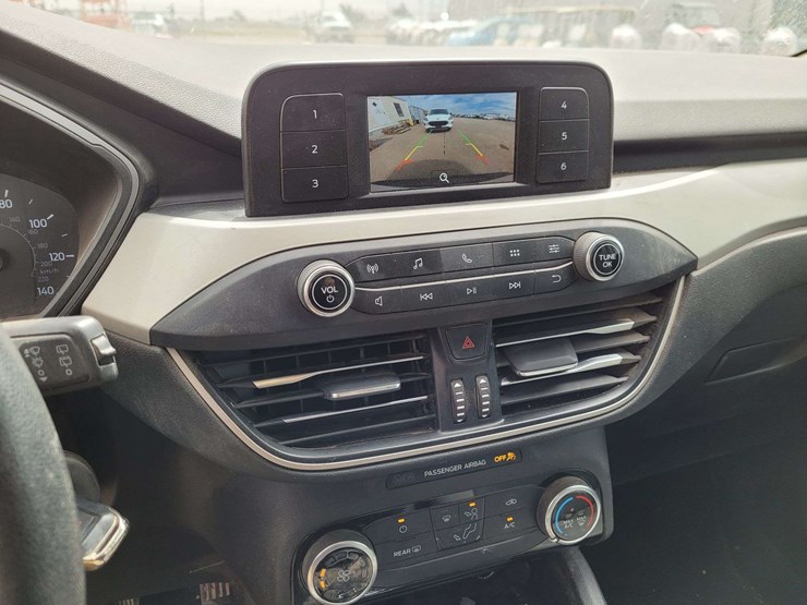 2021-ford-escape-image-17