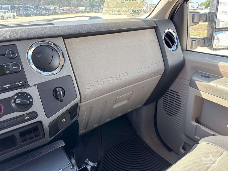 2008-ford-f350-image-33