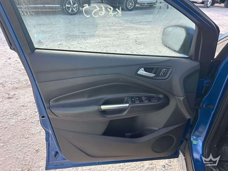 2017-ford-escape-image-11