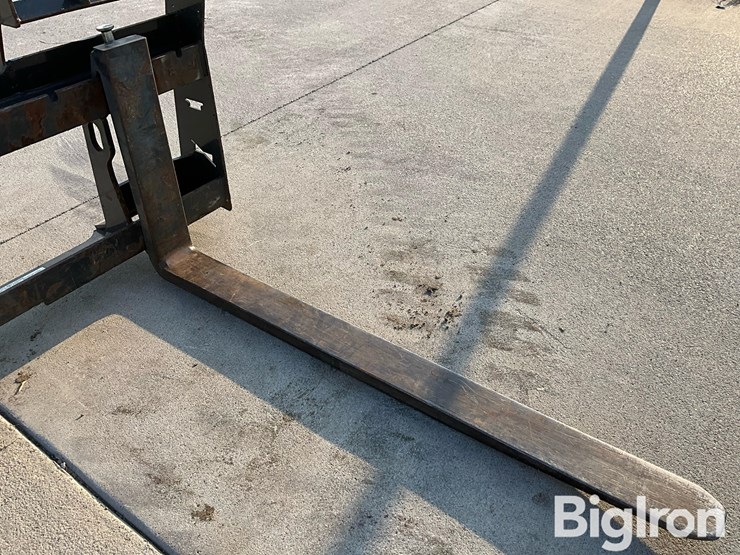 bobcat-pallet-fork-image-15
