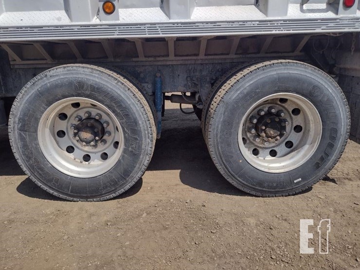 1999-kenworth-t800-image-15