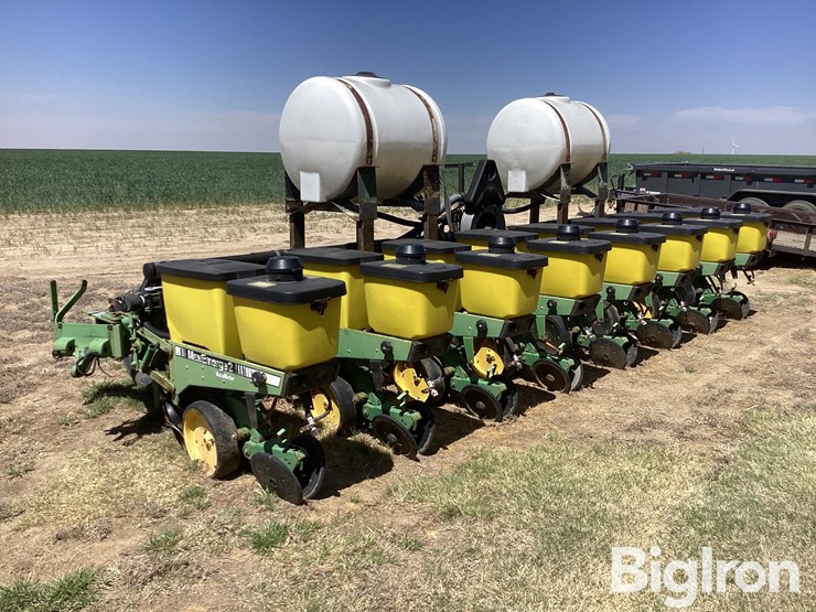 john-deere-7300-image-7