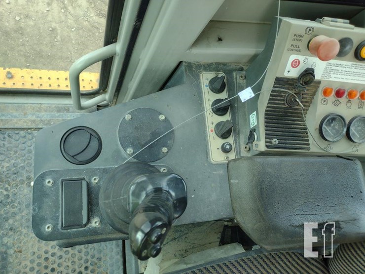 2004-deere-655c-ii-image-8