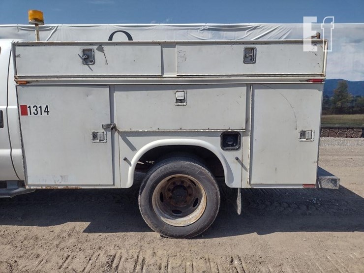 2005-ford-f450-image-14