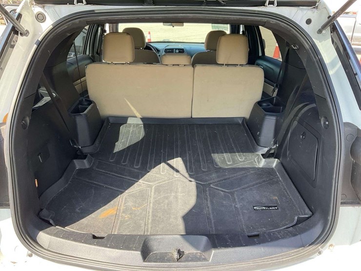 2017-ford-explorer-image-19
