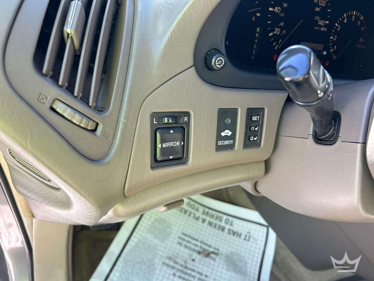 2002-lexus-rx300-image-14