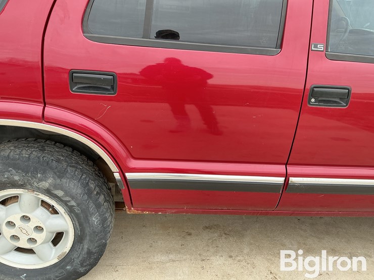 1997-chevrolet-blazer-image-16