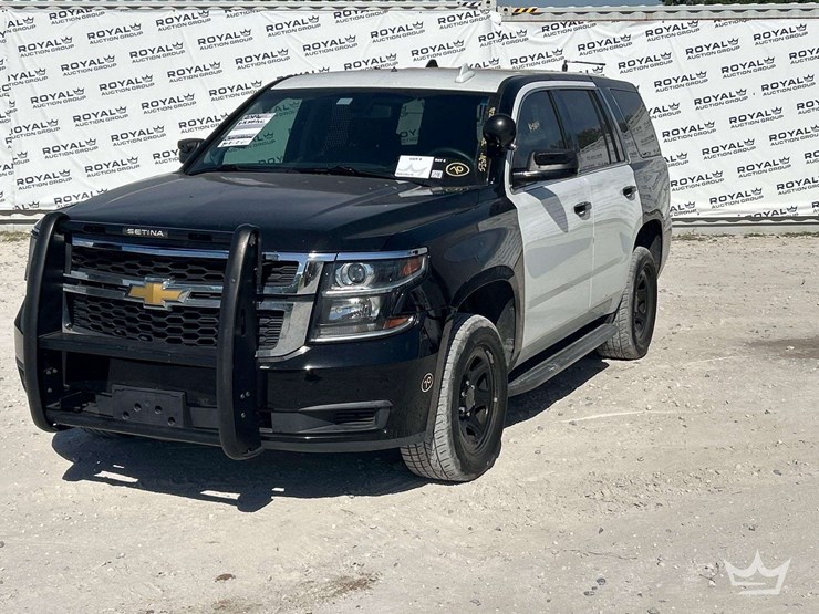 2019-chevrolet-tahoe-image-1