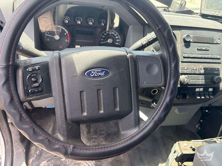2016-ford-f550-image-27
