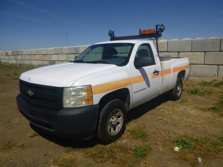 2008-chevrolet-silverado-1500-image-2