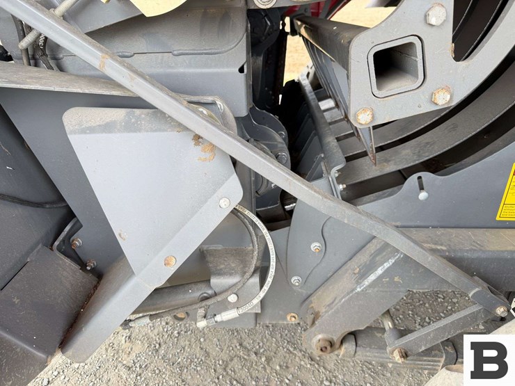 2022-massey-ferguson-2270-image-25