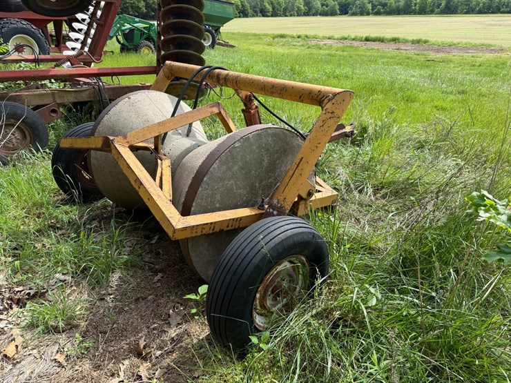 #45623-•-levee-packer-image-3
