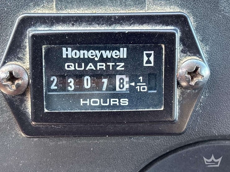2014-ford-f550-image-15