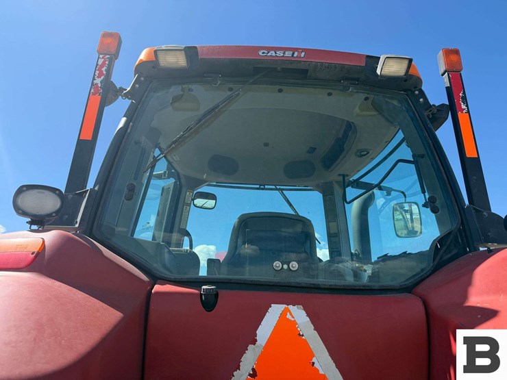 2015-case-ih-magnum-310-image-60