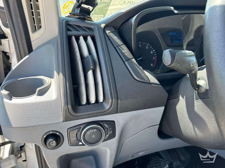 2018-ford-transit-image-15