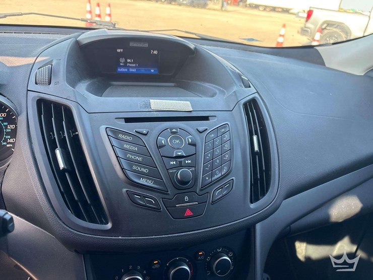 2016-ford-escape-image-14