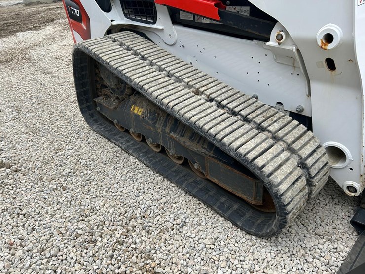 2023-bobcat-t770-image-12