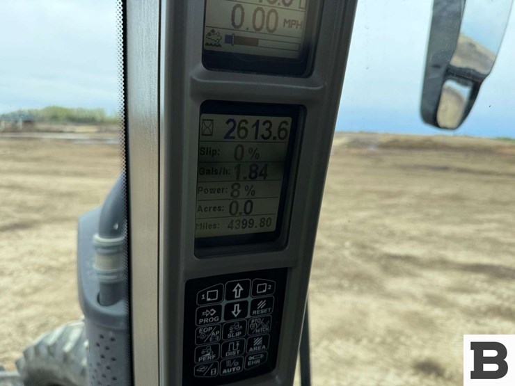 2018-case-ih-magnum-310-image-75