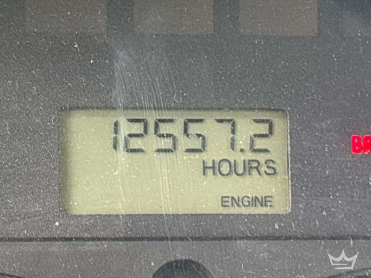 2015-freightliner-m2-106-image-14