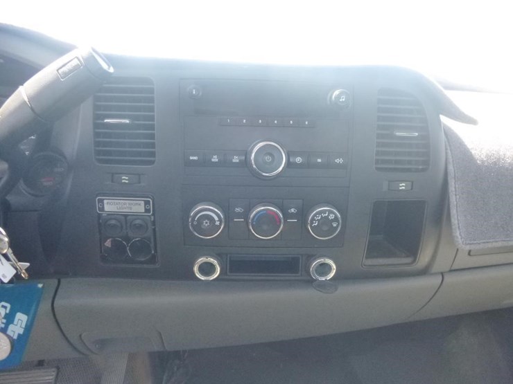 2008-chevrolet-silverado-1500-image-11