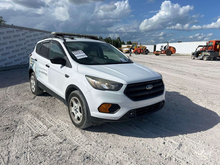 2018-ford-escape-image-2