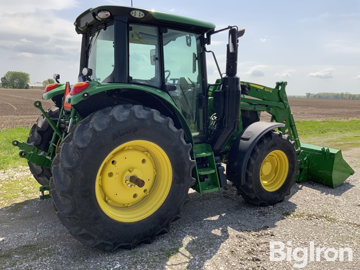 2022-john-deere-6120m-image-5