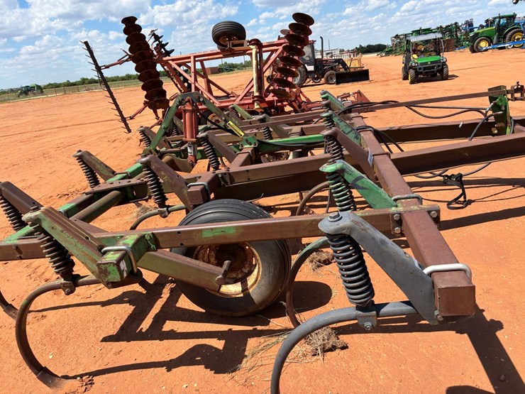 john-deere-610-image-3