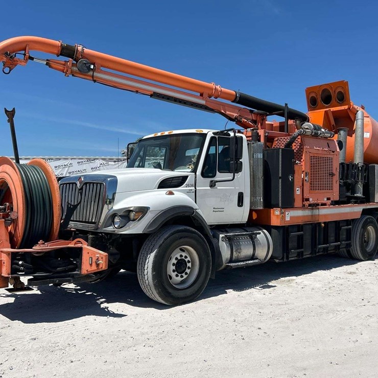 2018 INTERNATIONAL WORKSTAR 7500