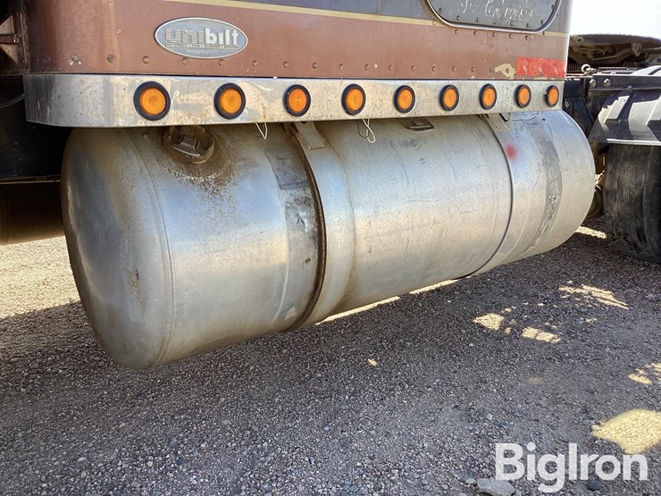1994-peterbilt-379-image-12