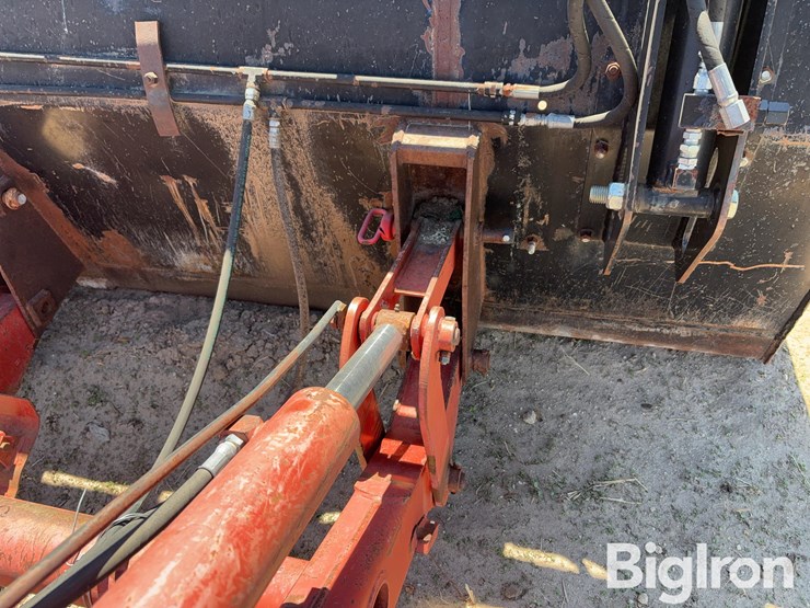 case-ih-l300-image-18