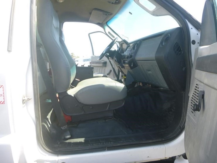 2015-ford-f750-image-13
