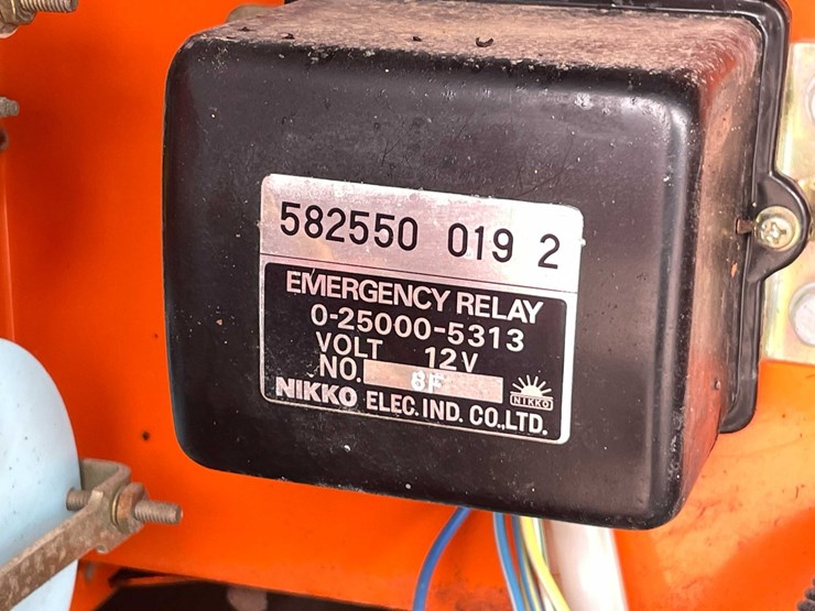 #4091-•-mq-power-whisper-watt-25-generator-image-46