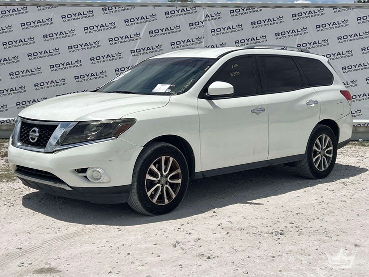 2016-nissan-pathfinder-image-1