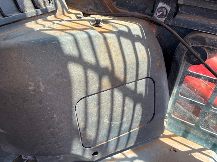 kubota-svl97-2-image-19