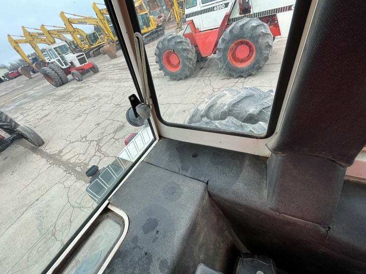 #4065-•-case-2390-tractor-image-93