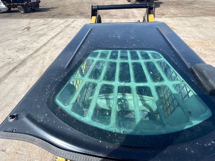 #4052-•-2021-cat-rubber-track-skid-steer-image-44