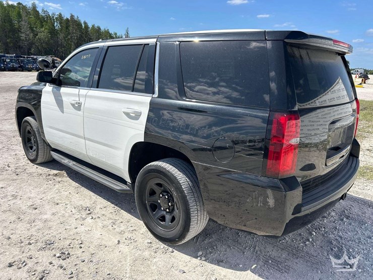 2019-chevrolet-tahoe-image-4