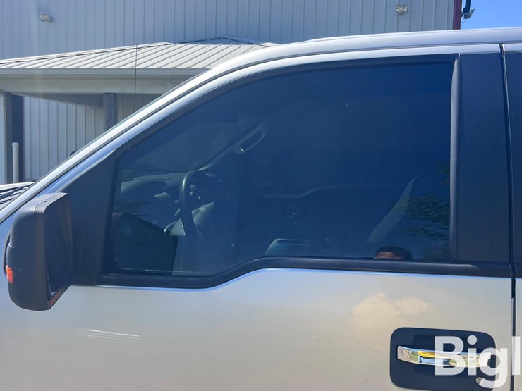 2011-ford-f150-image-15