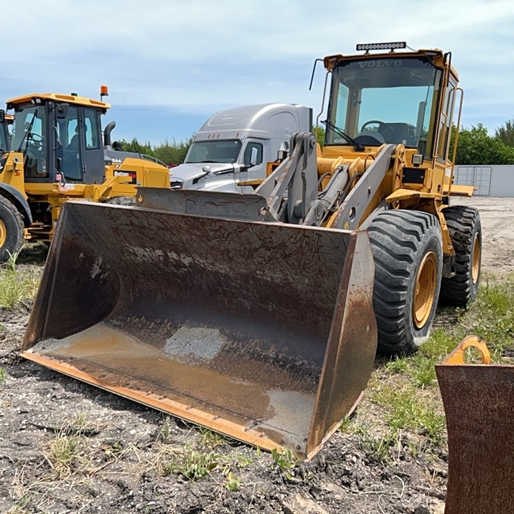 VOLVO L70D