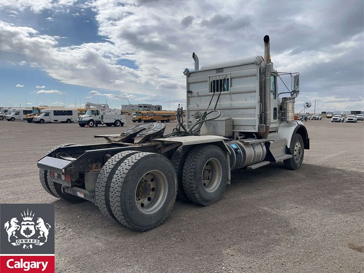 2014-kenworth-t800-image-5