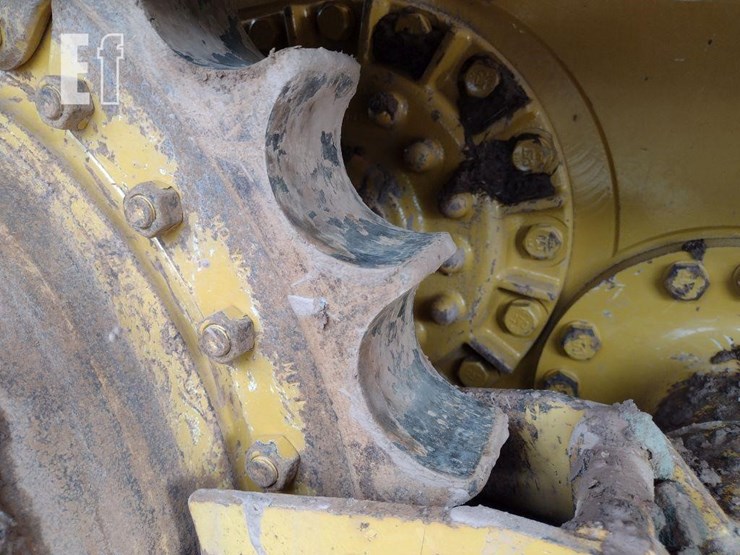2019-caterpillar-d6k2-xl-image-30