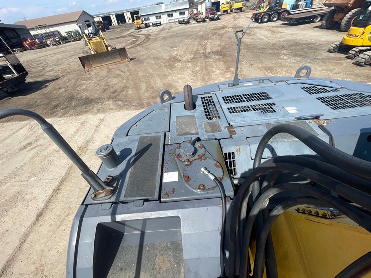 komatsu-pc308-image-64