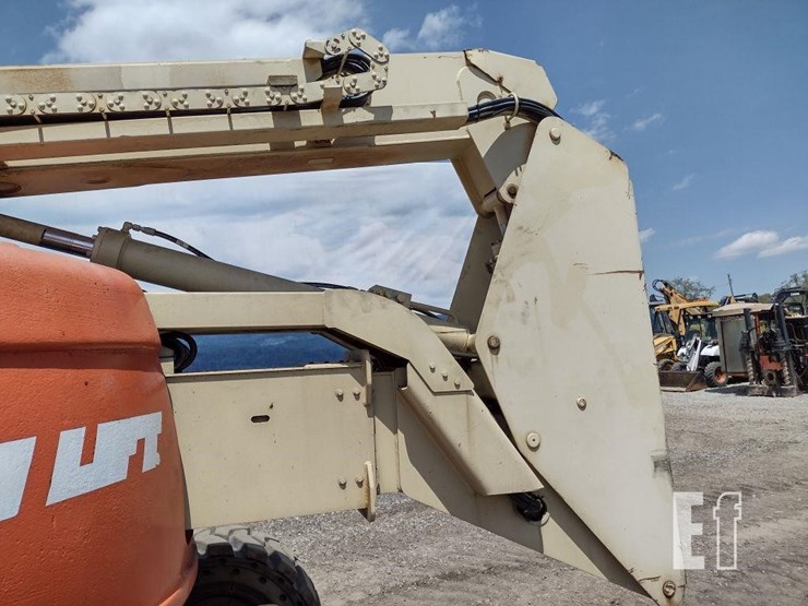 2002-jlg-600ajn-image-27