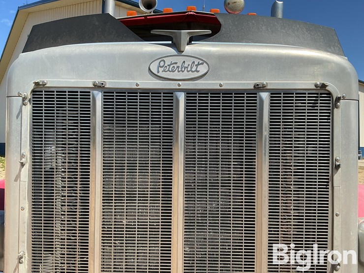 1996-peterbilt-379-image-10