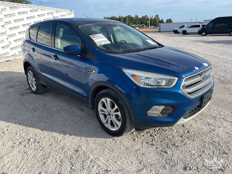 2017-ford-escape-image-2