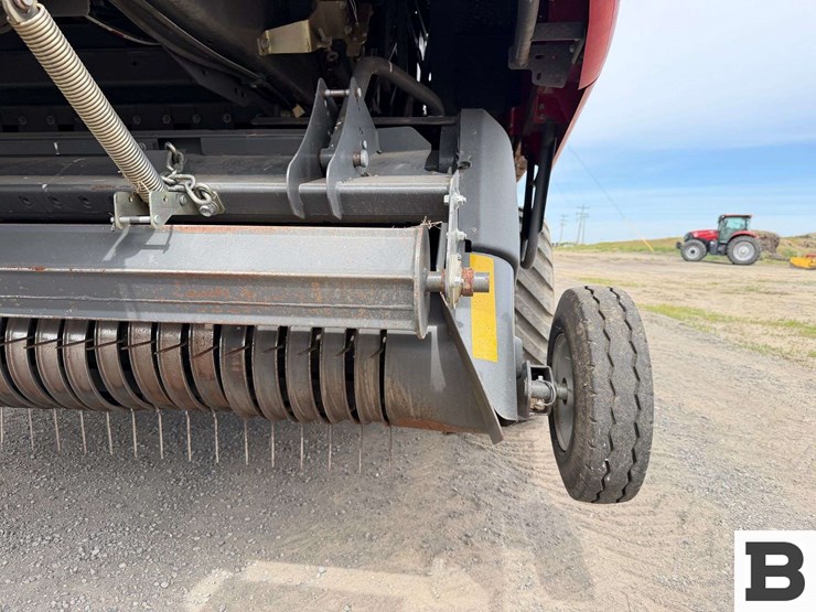 2022-massey-ferguson-2270-image-15